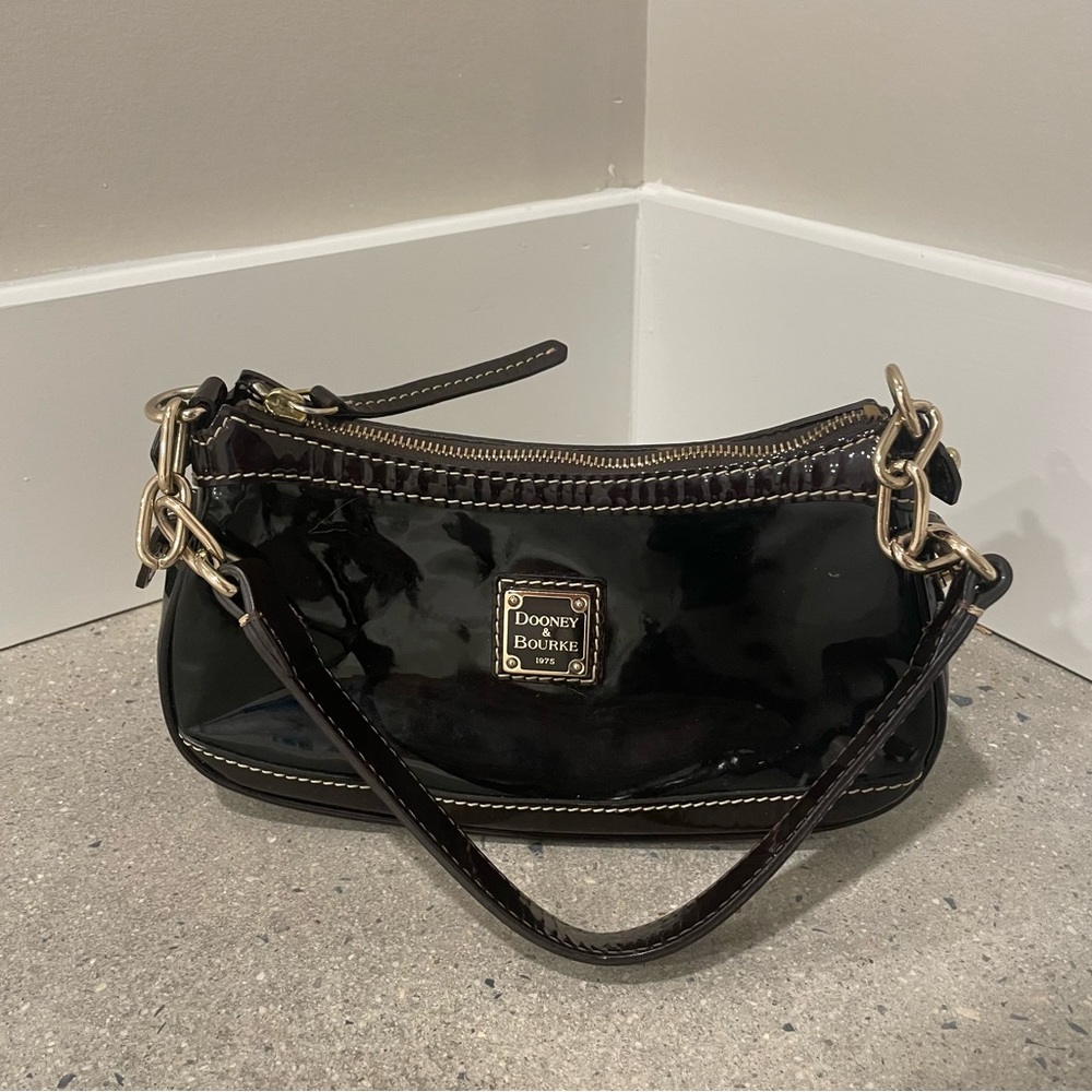 Dooney and Bourke shoulder bag